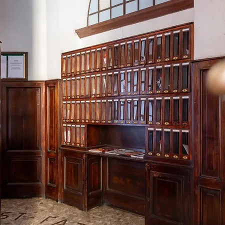 Апартаменты Modern For 4 In Historical Building - Duomo View Милан